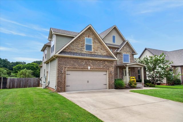 992 Promenade Dr, Adams, TN 37010