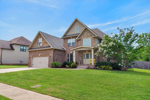 992 Promenade Dr, Adams, TN 37010