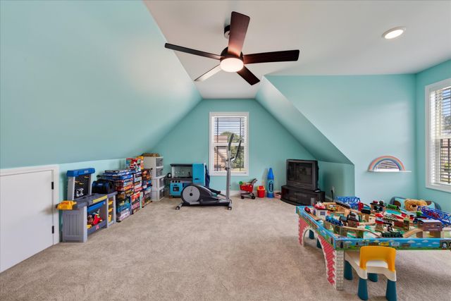 992 Promenade Dr, Adams, TN 37010