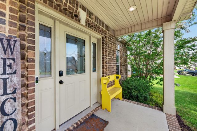 992 Promenade Dr, Adams, TN 37010
