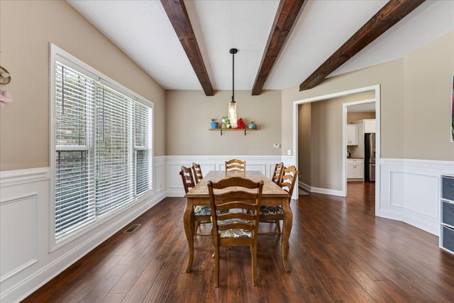 992 Promenade Dr, Adams, TN 37010