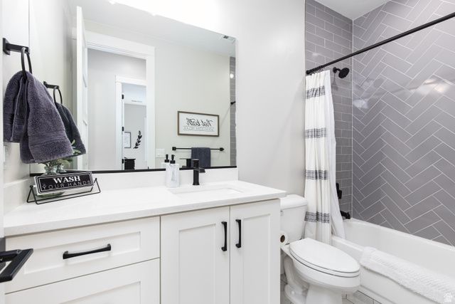 4147 S 490 E, Washington, UT 84780