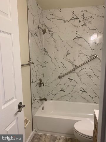 442A THORNWOOD DR, Mount Laurel, NJ 08054