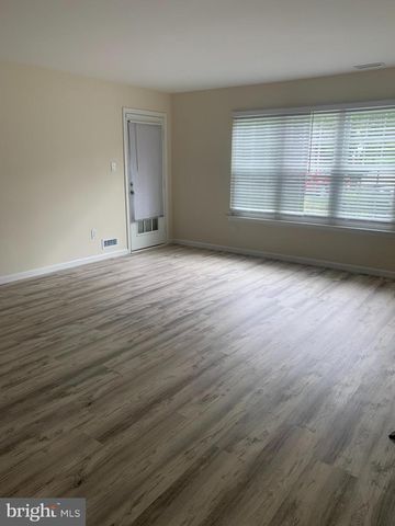 442A THORNWOOD DR, Mount Laurel, NJ 08054