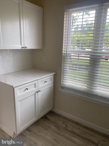 442A THORNWOOD DR, Mount Laurel, NJ 08054