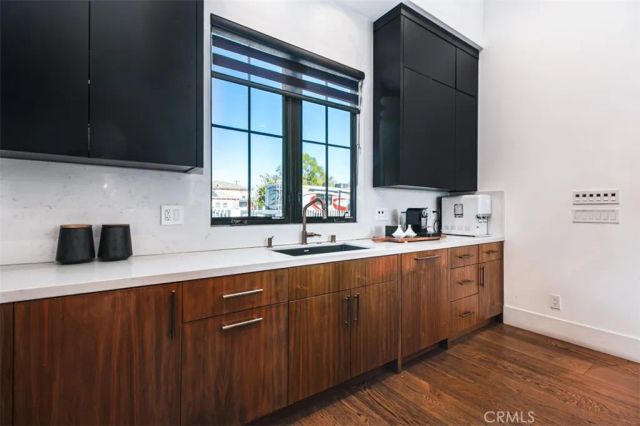 6207 Babcock, North Hollywood, CA 91606