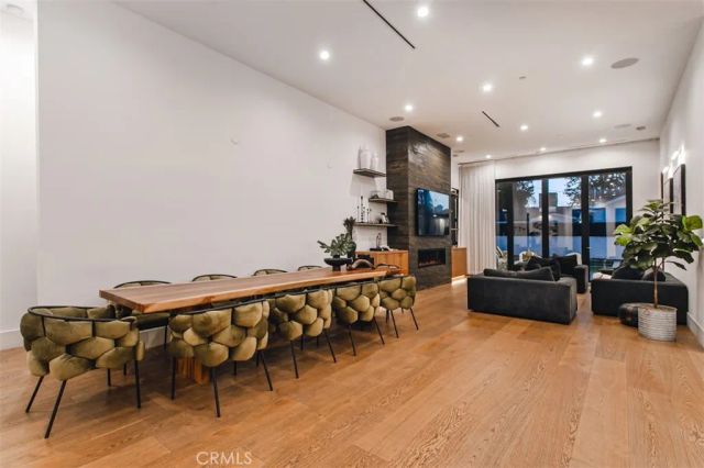 6207 Babcock, North Hollywood, CA 91606