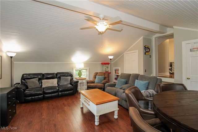 8021 Valley View Road, Hudson, OH 44236