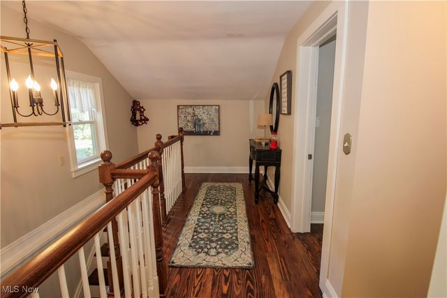 8021 Valley View Road, Hudson, OH 44236