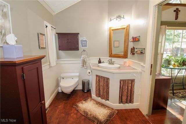 8021 Valley View Road, Hudson, OH 44236