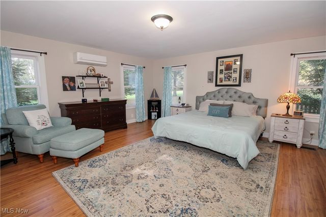 8021 Valley View Road, Hudson, OH 44236