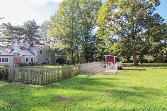 8021 Valley View Road, Hudson, OH 44236