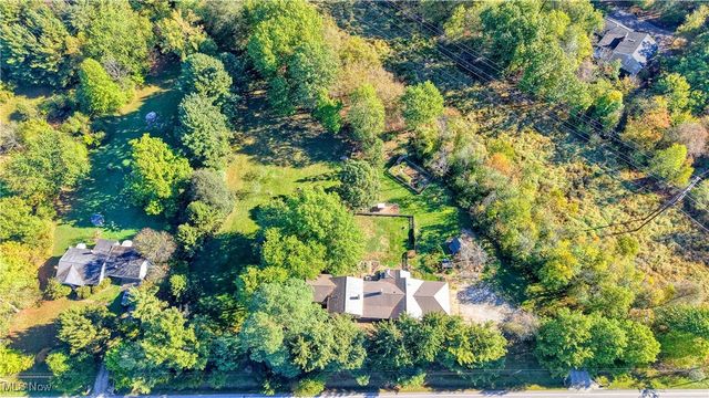 8021 Valley View Road, Hudson, OH 44236