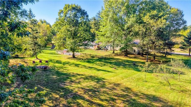 8021 Valley View Road, Hudson, OH 44236