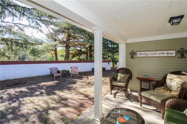 8021 Valley View Road, Hudson, OH 44236