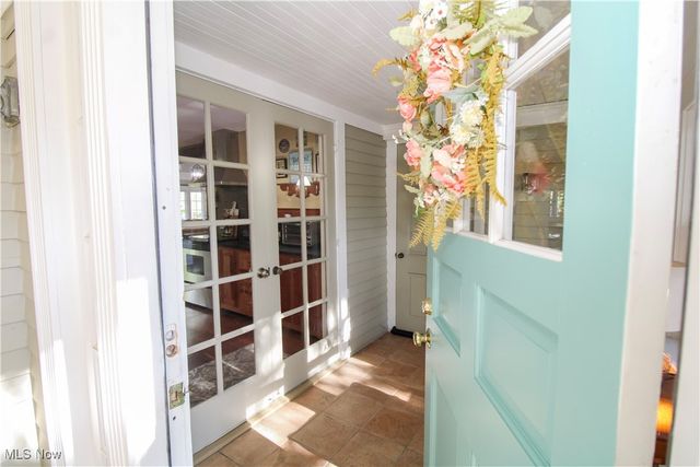 8021 Valley View Road, Hudson, OH 44236