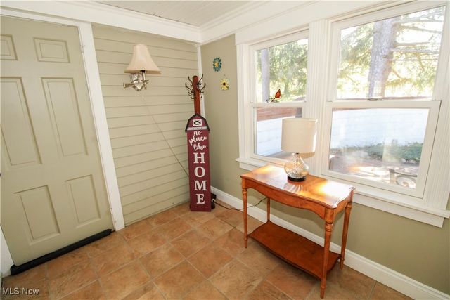 8021 Valley View Road, Hudson, OH 44236