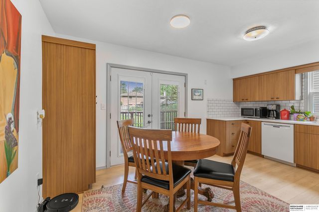 920 Lamplighter Lane, Lincoln, NE 68510