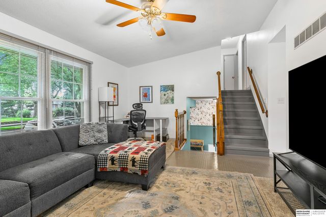 920 Lamplighter Lane, Lincoln, NE 68510