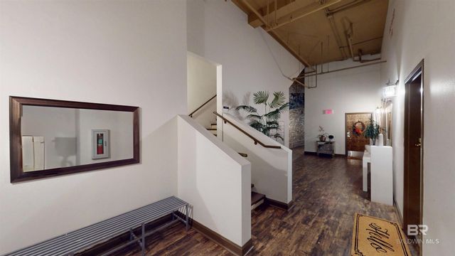 308 St Louis 101, Mobile, AL 36602