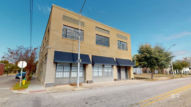 308 St Louis 101, Mobile, AL 36602