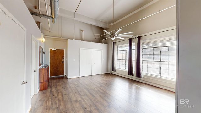 308 St Louis 101, Mobile, AL 36602