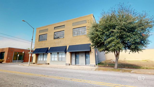 308 St Louis 101, Mobile, AL 36602