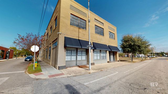 308 St Louis 101, Mobile, AL 36602