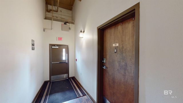 308 St Louis 101, Mobile, AL 36602