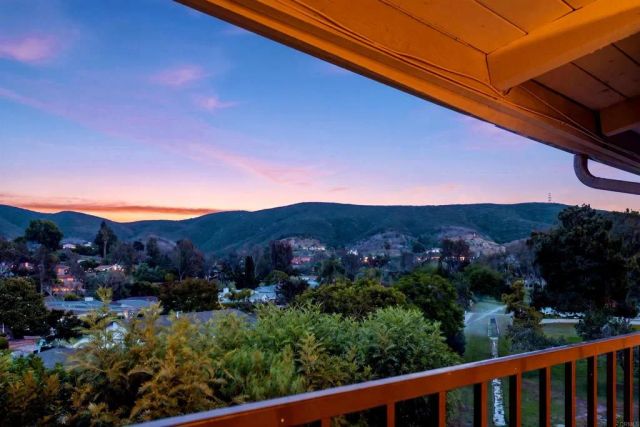 1866 Fairway Circle, San Marcos, CA 92078