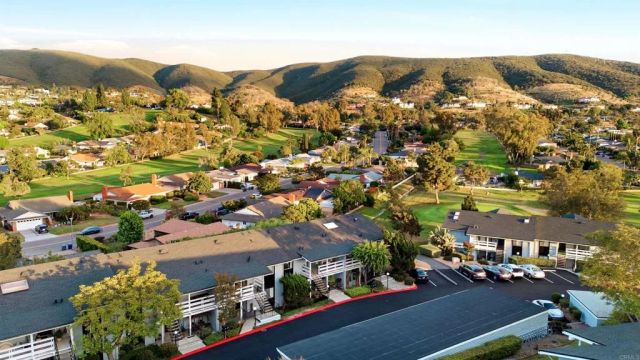 1866 Fairway Circle, San Marcos, CA 92078