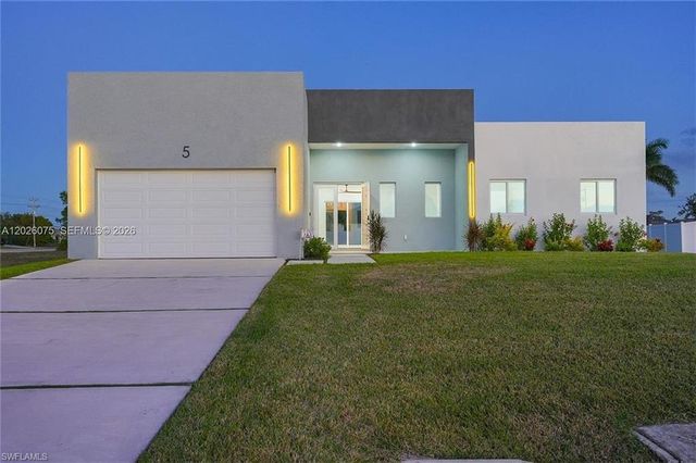5 SW 26th PL, Cape Coral, FL 33991