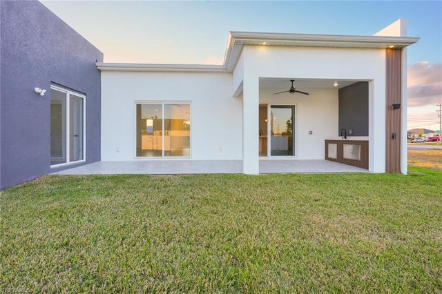 5 SW 26th PL, Cape Coral, FL 33991