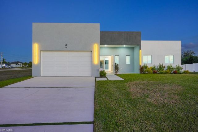 5 SW 26th PL, Cape Coral, FL 33991