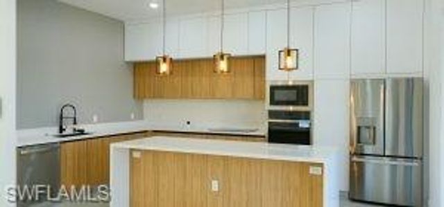 5 SW 26th PL, Cape Coral, FL 33991