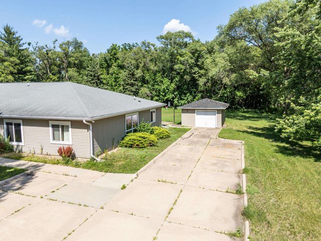 88 Eldene Court, Evansdale, IA 50707