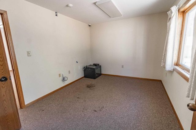 88 Eldene Court, Evansdale, IA 50707