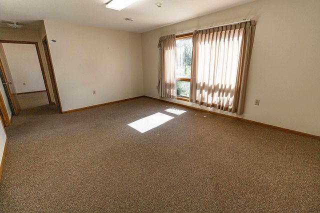 88 Eldene Court, Evansdale, IA 50707