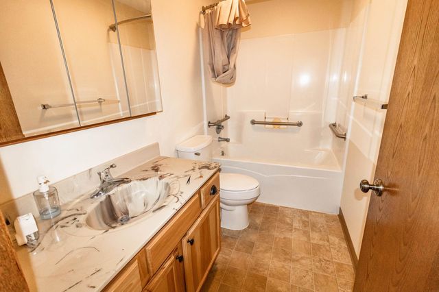 88 Eldene Court, Evansdale, IA 50707