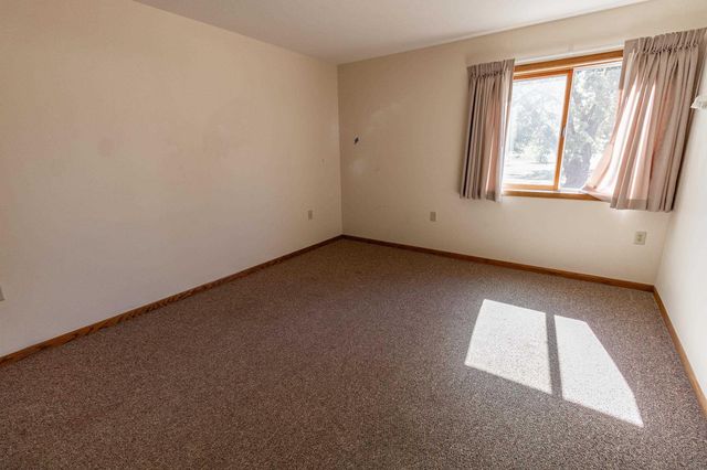 88 Eldene Court, Evansdale, IA 50707