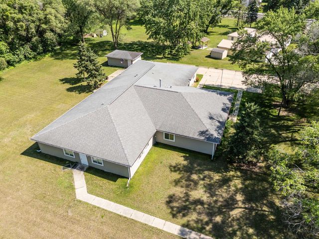 88 Eldene Court, Evansdale, IA 50707