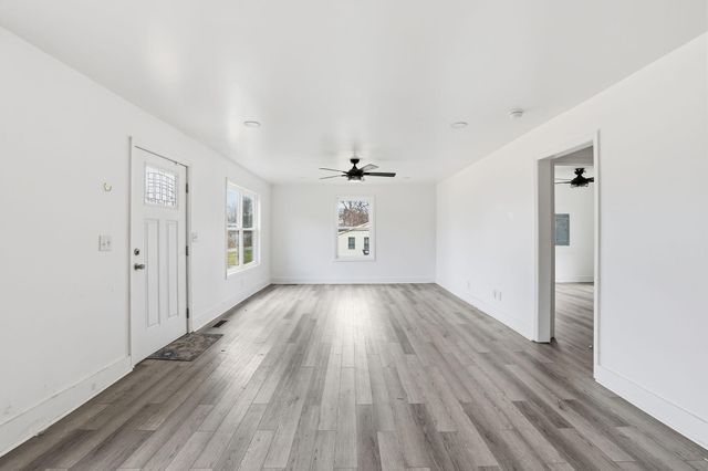 711 W James Avenue, Rossville, GA 30741