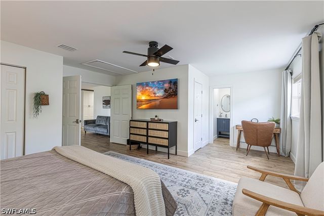 1300 Hilltop DR, Naples, FL 34103