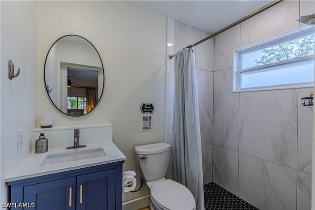 1300 Hilltop DR, Naples, FL 34103