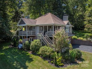 105 Deer Glade Lane, Waynesville, NC 28786