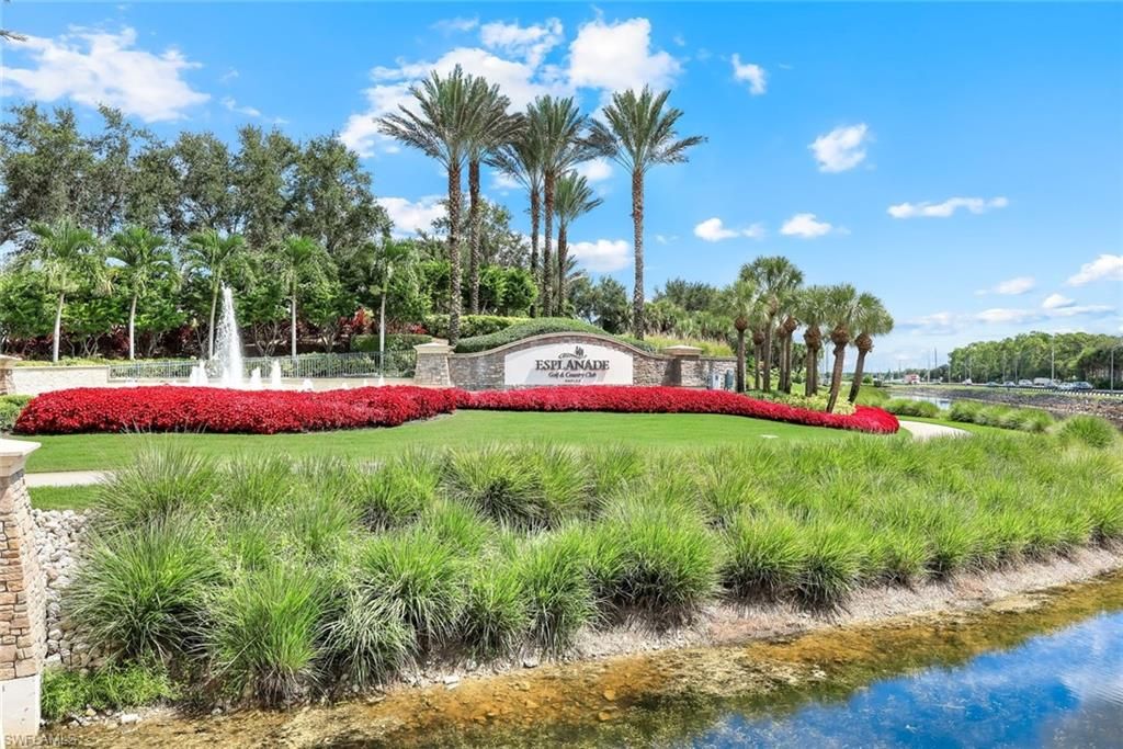 9393 Pocida CT 104, Naples, FL 34119