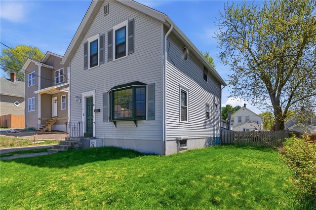 25 Hoppin Avenue, East Providence, RI 02915