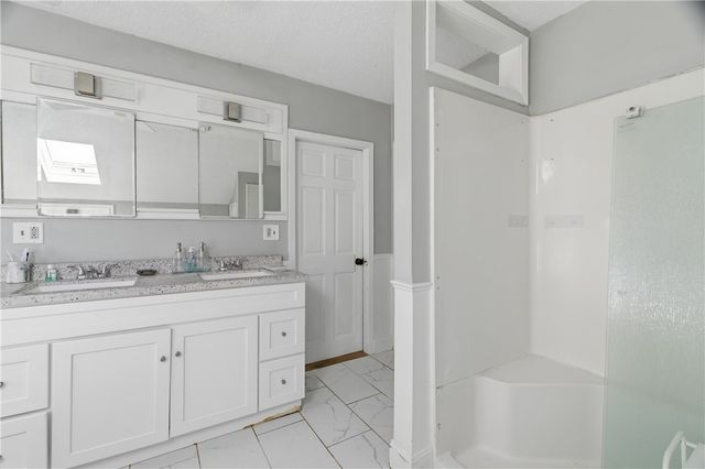 25 Hoppin Avenue, East Providence, RI 02915