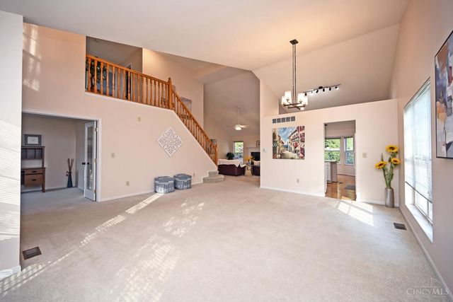 12168 Crestfield Court, Symmes Twp, OH 45249