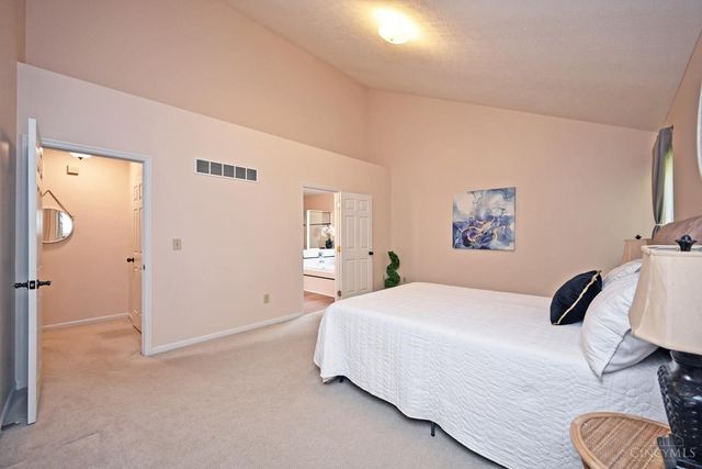 12168 Crestfield Court, Symmes Twp, OH 45249